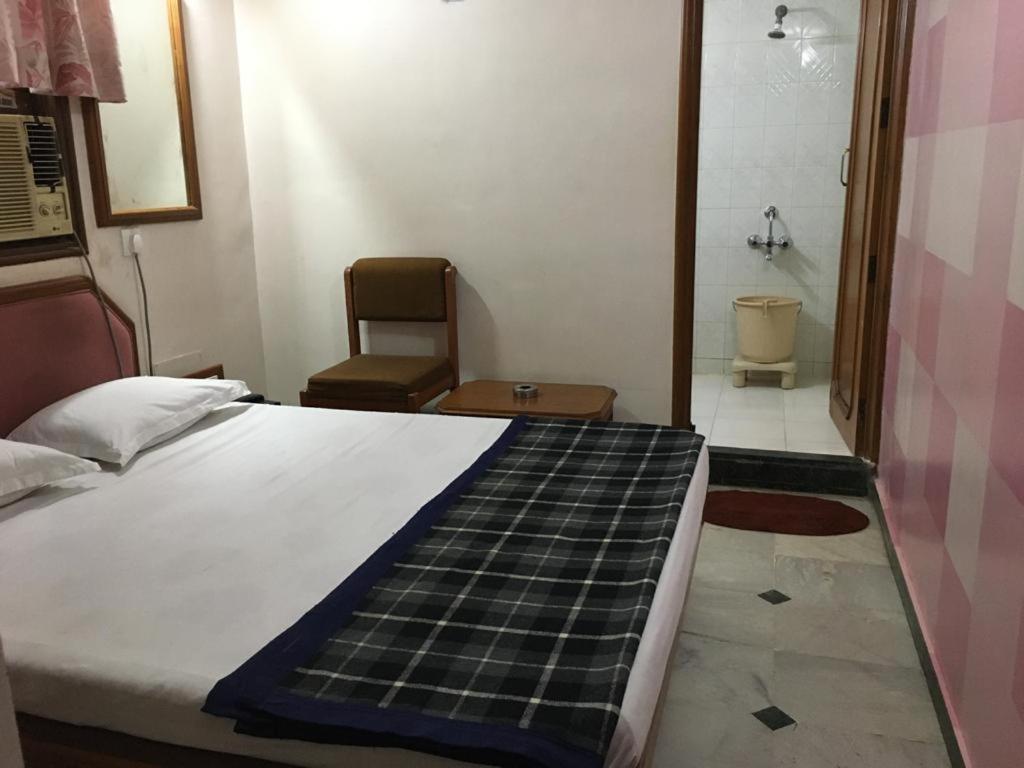 Hotel GRG Vadodara Exterior foto