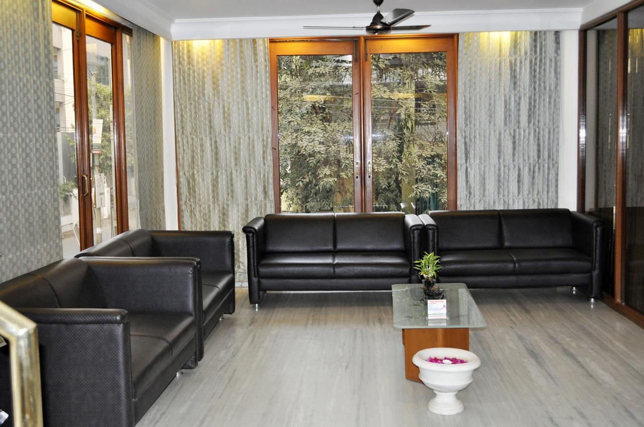 Hotel GRG Vadodara Exterior foto