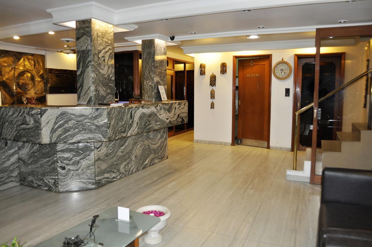 Hotel GRG Vadodara Exterior foto