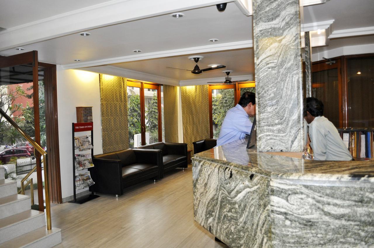Hotel GRG Vadodara Exterior foto